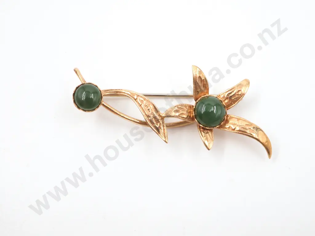 Vintage 9ct Gold Greenstone Brooch Image 1++