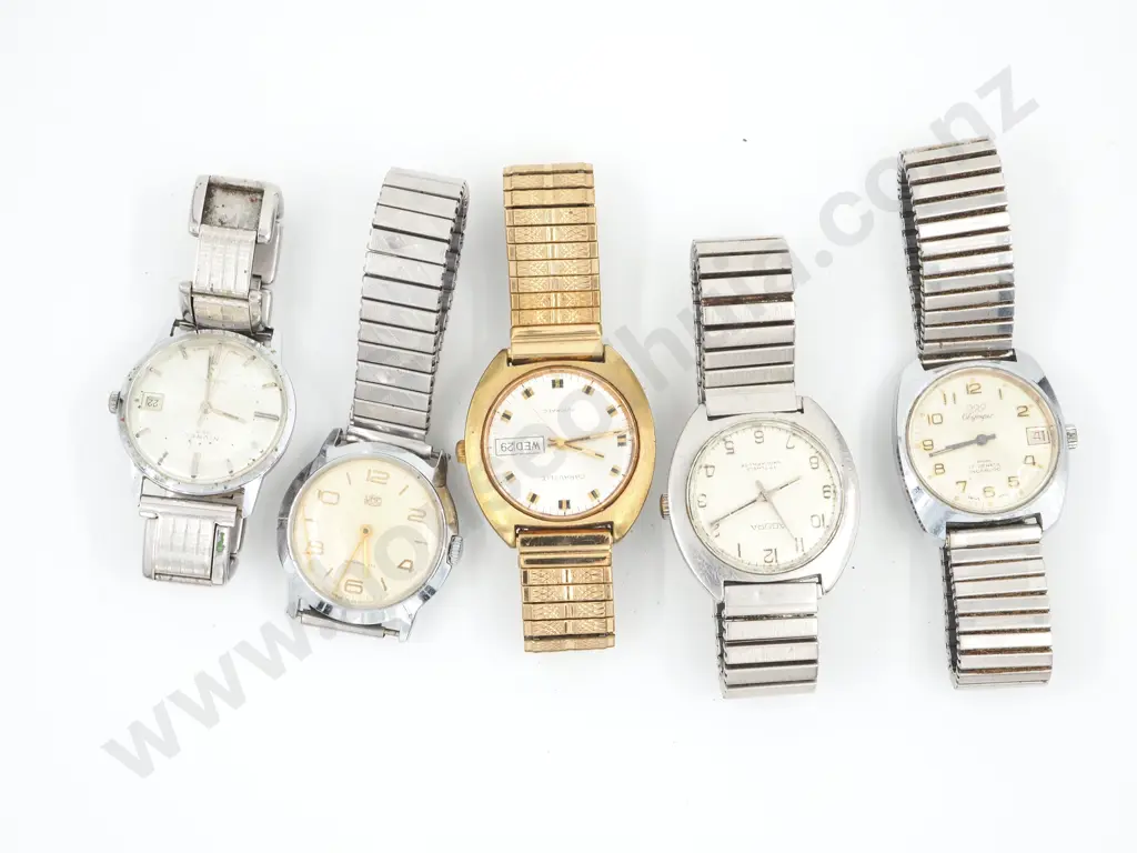 Assorted lot of Vintage Watches on Flex Straps Image 1++