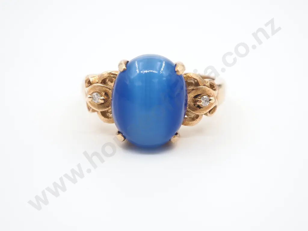 Modern 9ct Gold Blue Stone Ring Image 1++