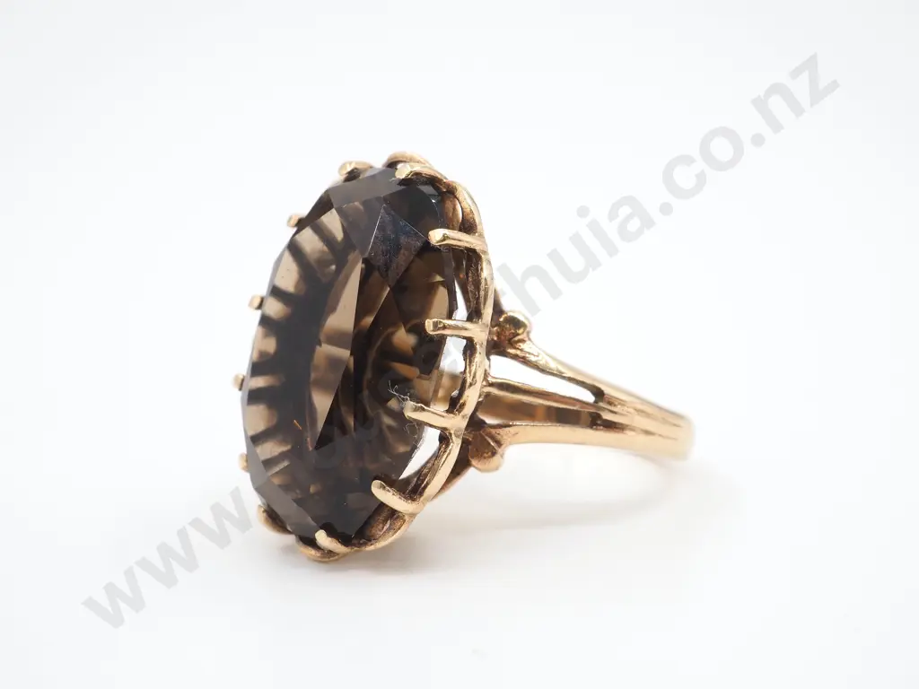 Large 9ct Gold Smoky Quartz Ring Image 1++