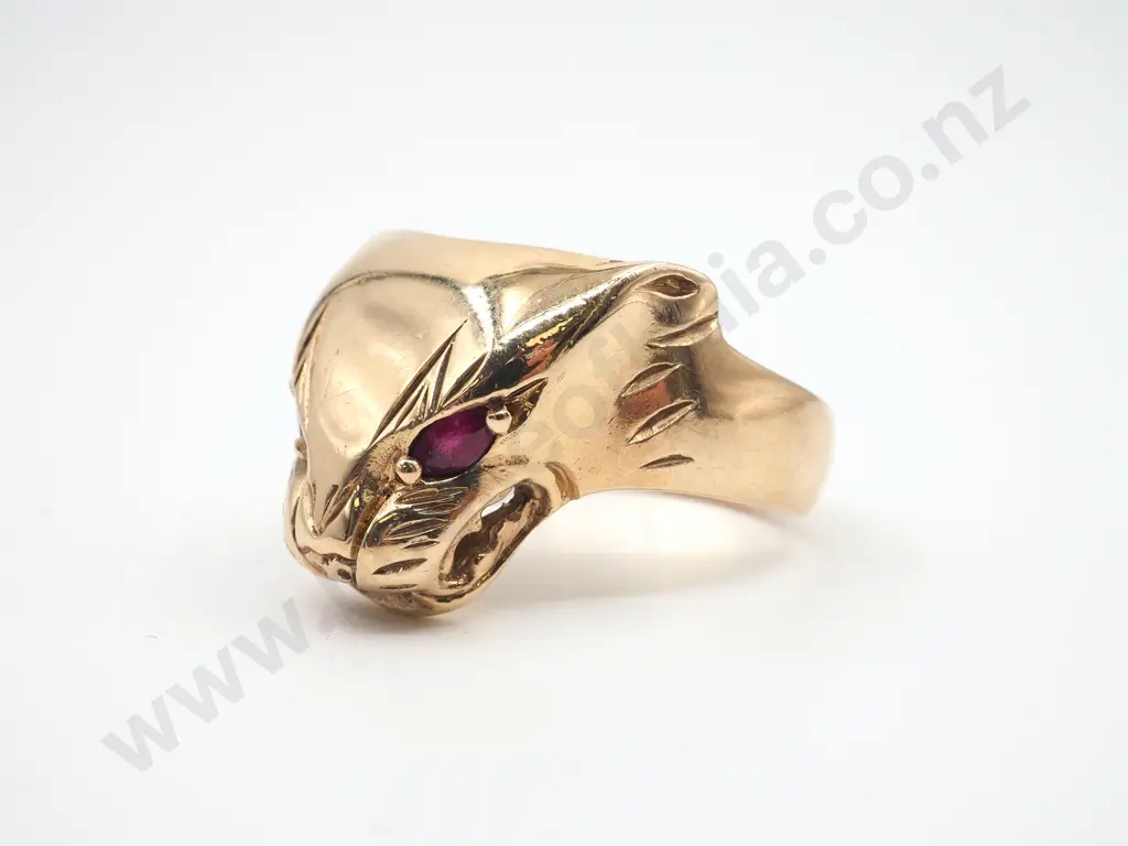 9ct Gold Cartier Style Panther Ring w Ruby Eyes Image 1++