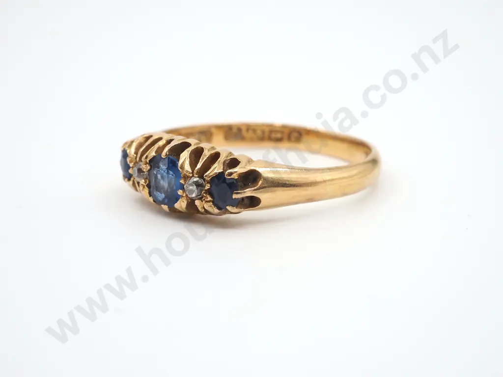 Exceptional 18ct Gold Sapphire Diamond London Bridge Ring: English Hallmarks Image 1++