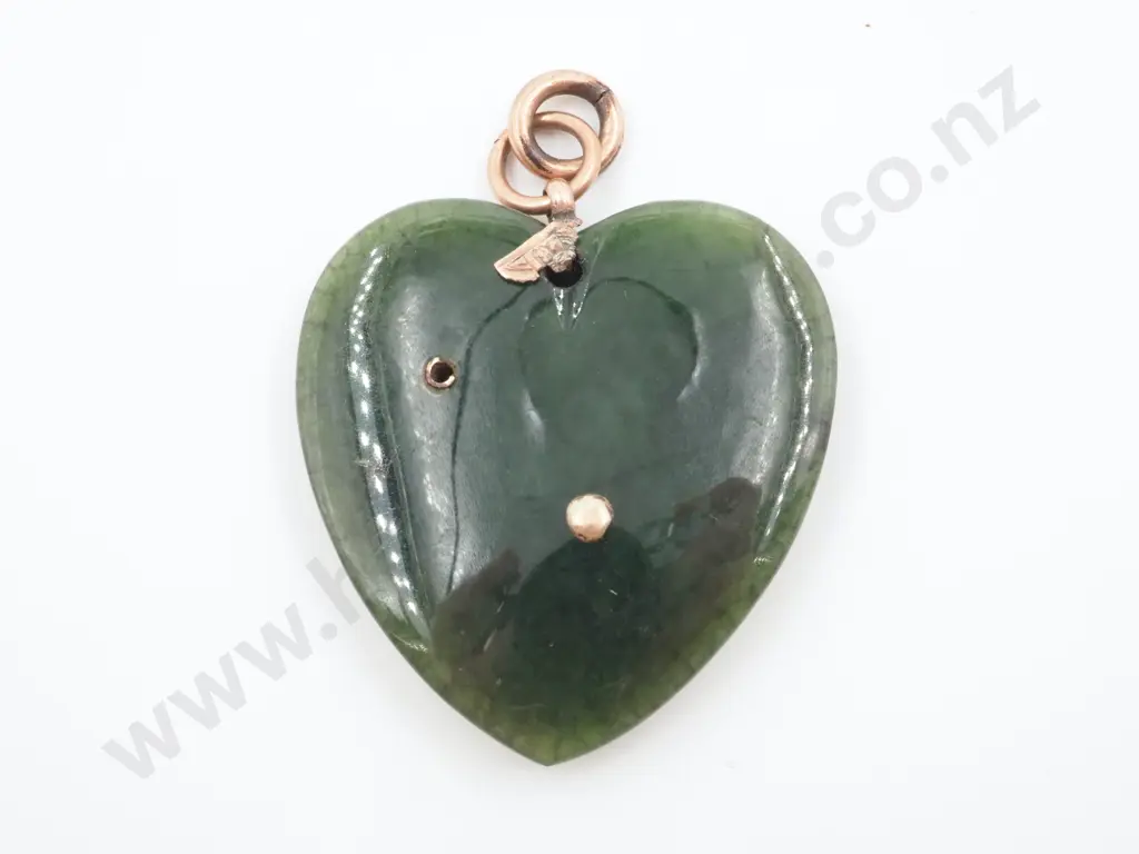 9ct Gold Colonial Greenstone Heart "NZ" Pendant Image 1++
