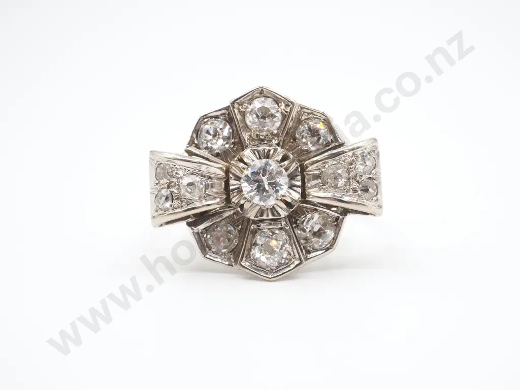 Art Nouveau 18ct White Gold & Diamond Ring Image 1++