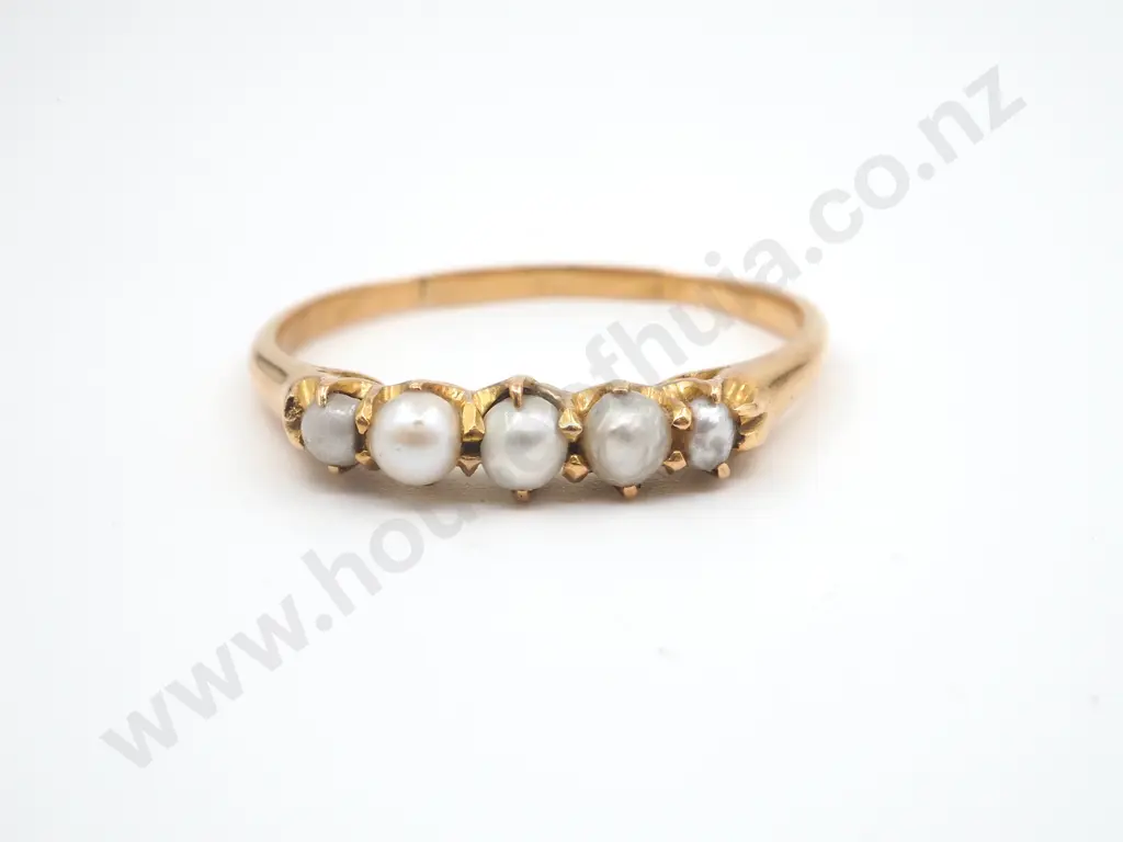 Antique 18ct Gold Five Pearl Ring Image 1++