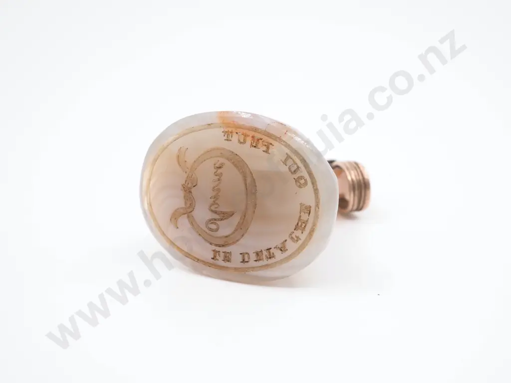 Agate Seal w Gold Catch Image 1++