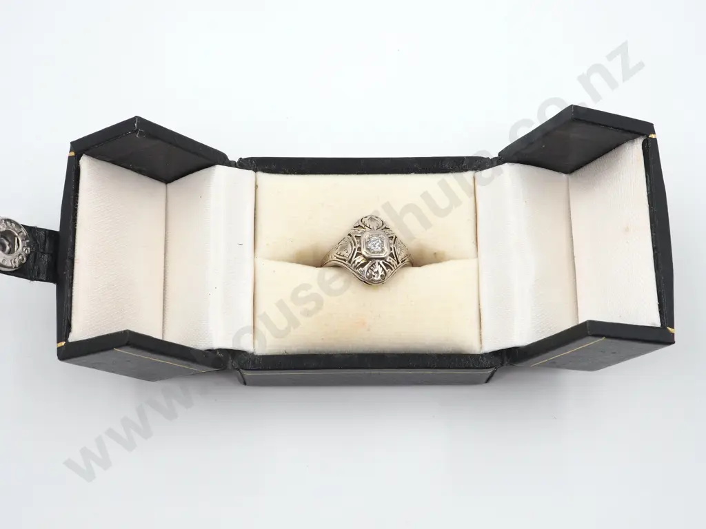 18ct White Gold & Diamond Art Deco Ring w Valuation Image 1++