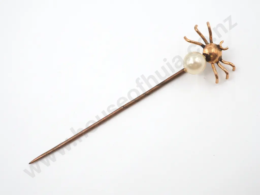 Exquisite Cased 9ct Gold Spider Tie Pin Image 1++
