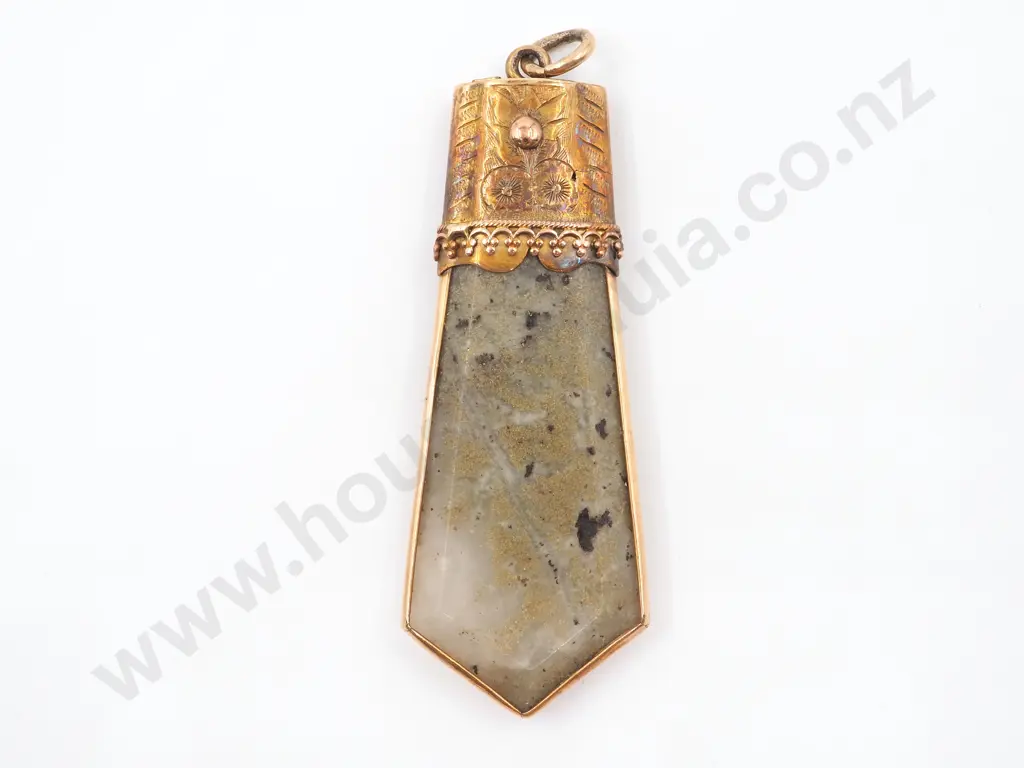 Large Antique New Zealand 15ct Gold, Gold Bearing Quartz Pendant Image 1++