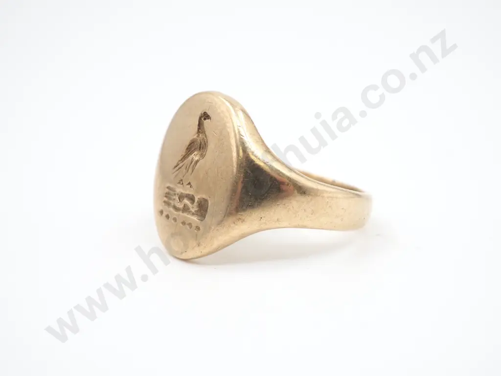 Antique 9ct Gold Engraved Signet Ring Image 1++