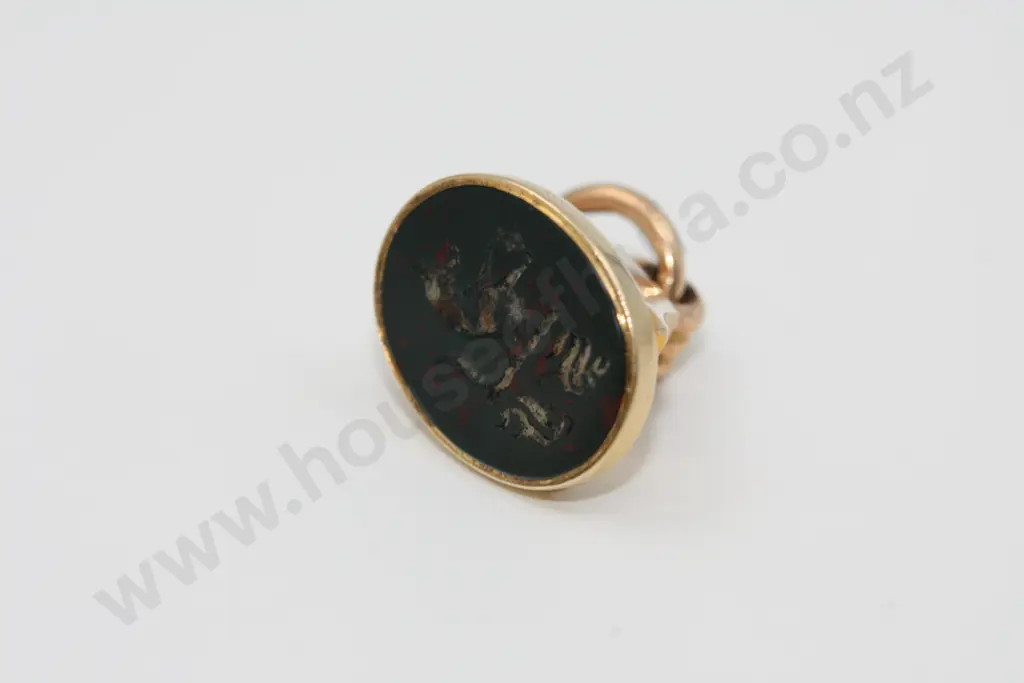 Antique Bloodstone Carved Rearing Dog 15ct Gold Fob Pendant Image 1++