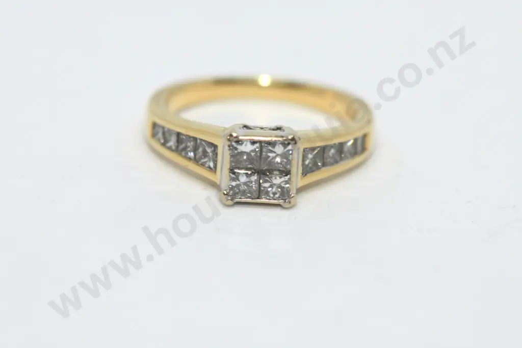 Invisible Set 18ct Gold Diamond Ring Image 1++