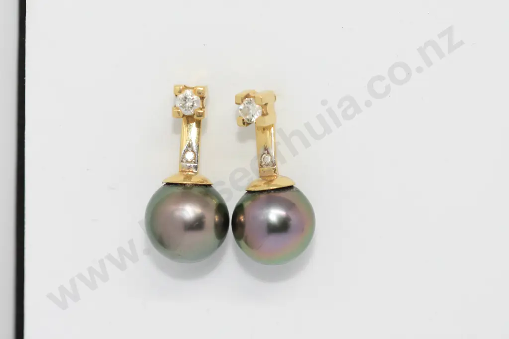 Diamond & Tahitian 18ct Gold & Pearl Earrings Image 1++