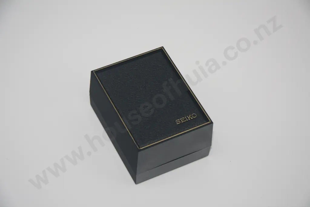 Seiko Quartz Stainless Steel Wristwatch Image 1++