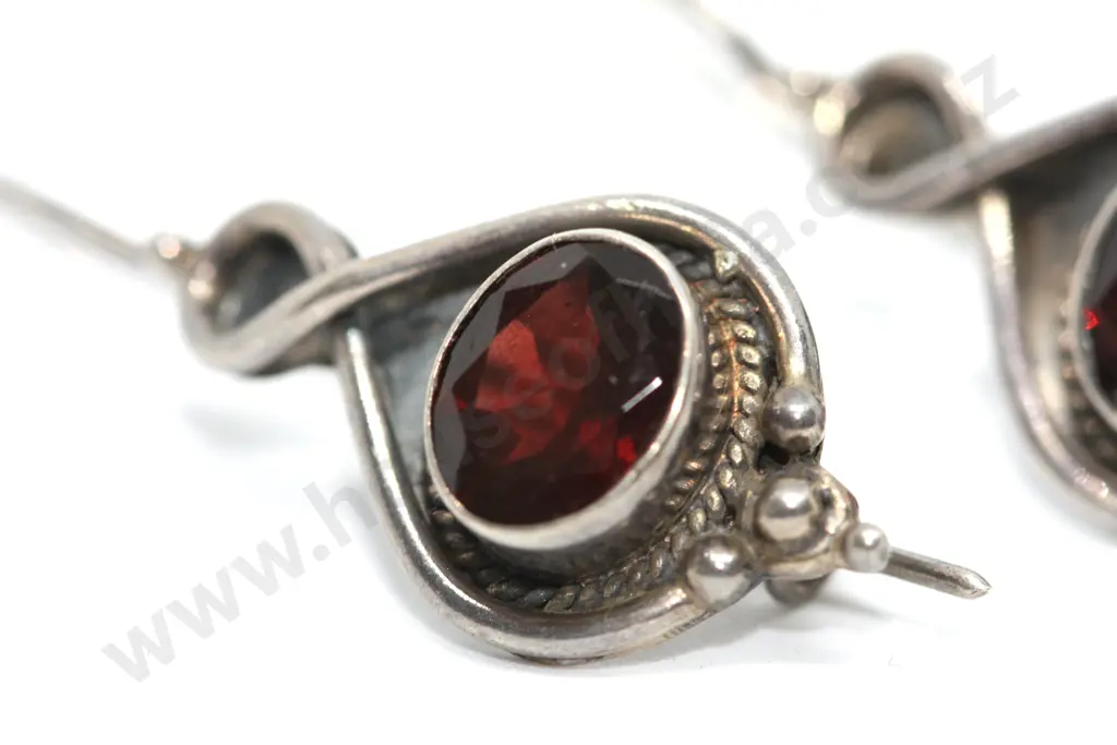 Sterling Silver Rich Red Garnet Earrings Image 1++