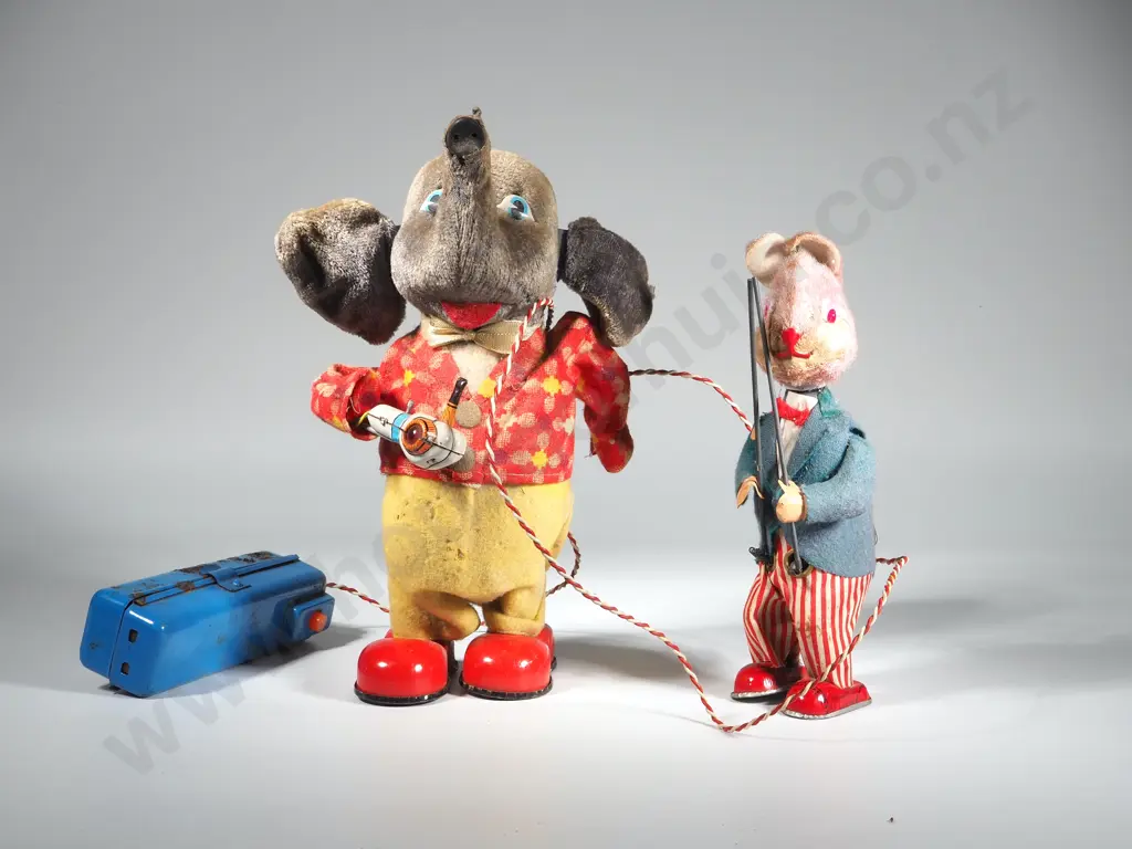 Two Vintage Tin Plate Toys Image 1++