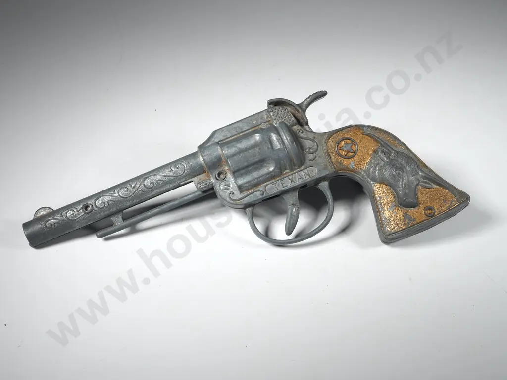 1940/50's Junior "Texan" Cap Gun Image 1++