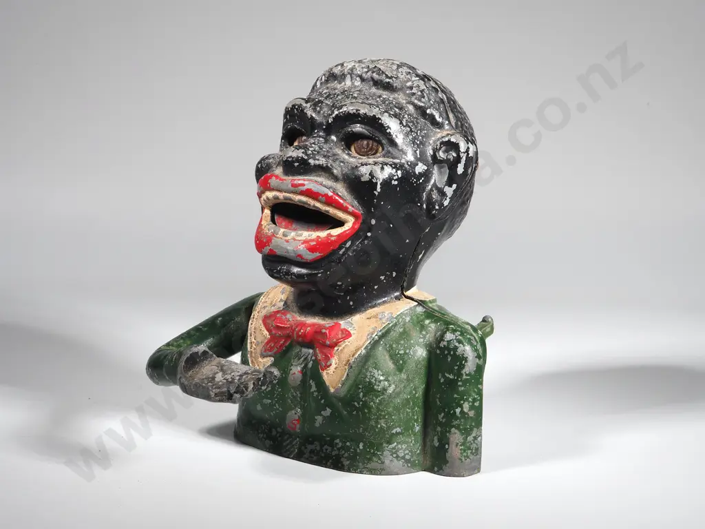 Antique Green Mechanical Money Box Image 1++