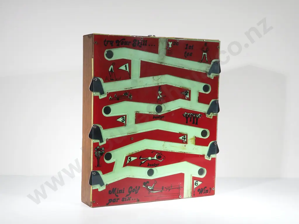 Vintage Skill Coin Machine - 'Mini Golf' Game Image 1++