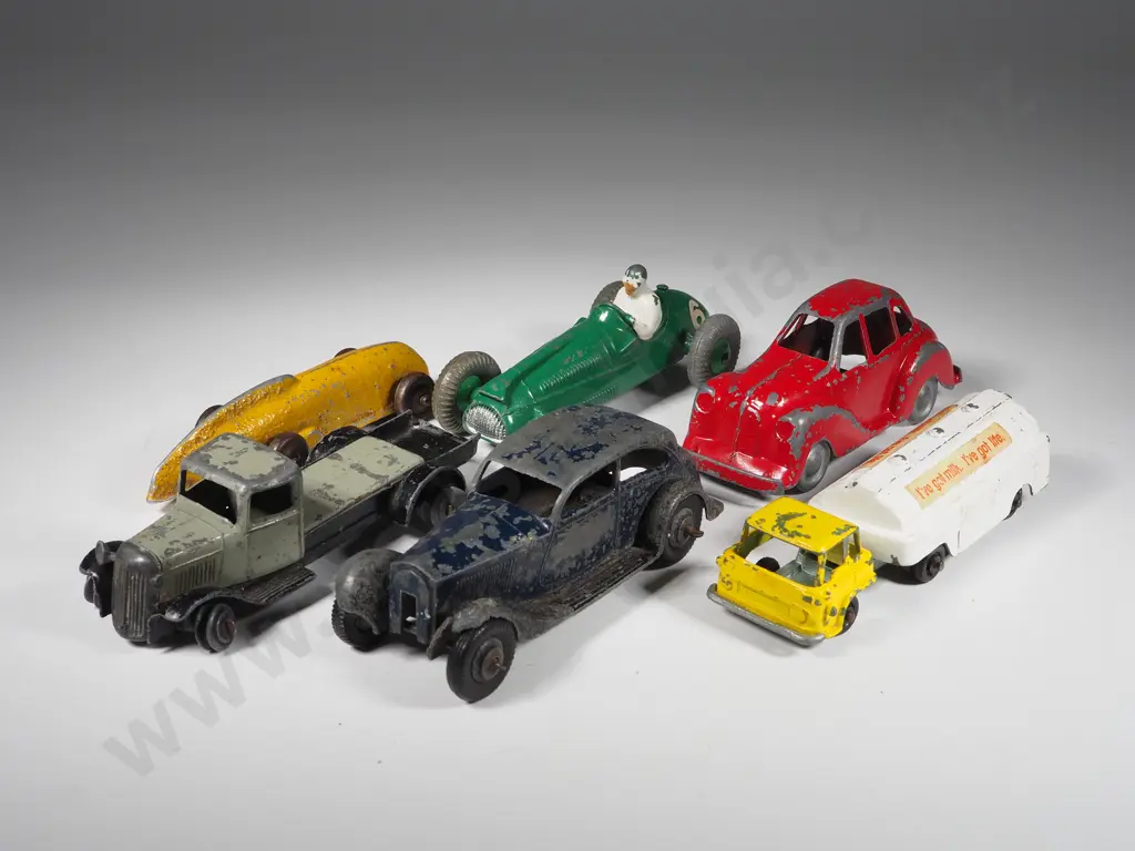 Assorted Lot of Six Vintage Toy Cars Including Dinky Image 1++