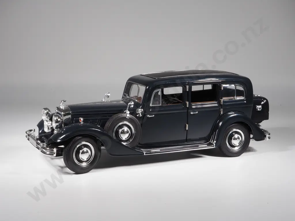 Ricko Model Car 1:18 Horch 851 Pullman Image 1++