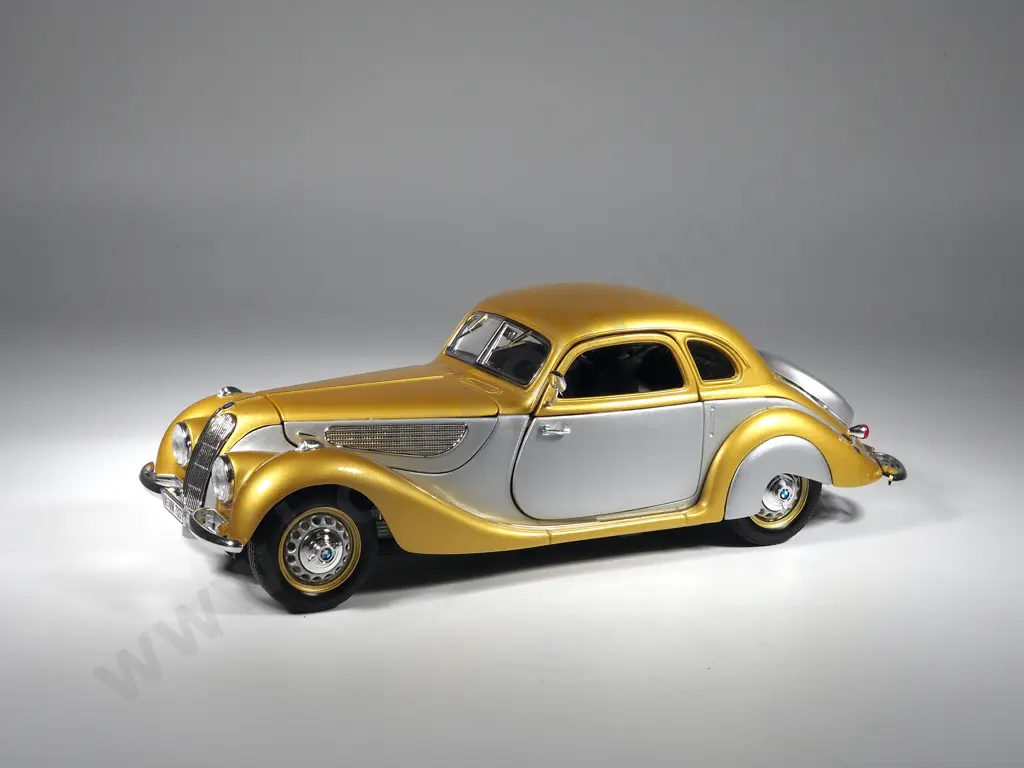 Model Car 1:18 BMW 7327 Image 1++