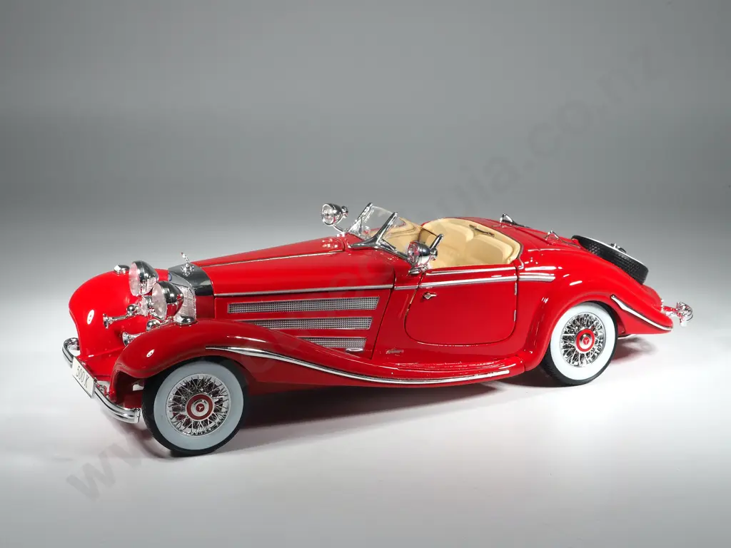 Maisto Model Car 1:18 1936 Mercedes-Benz  500K Special Roadster Image 1++