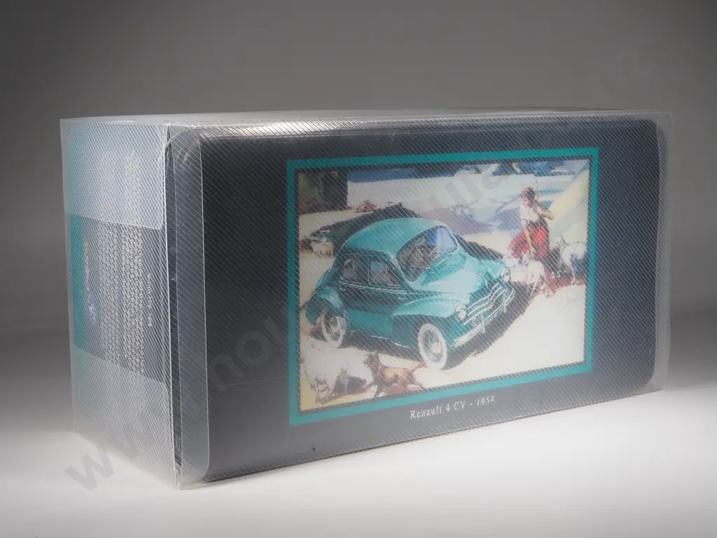 Solido Model Car 1:17 1954 Renault 4CV - With Box Image 1++