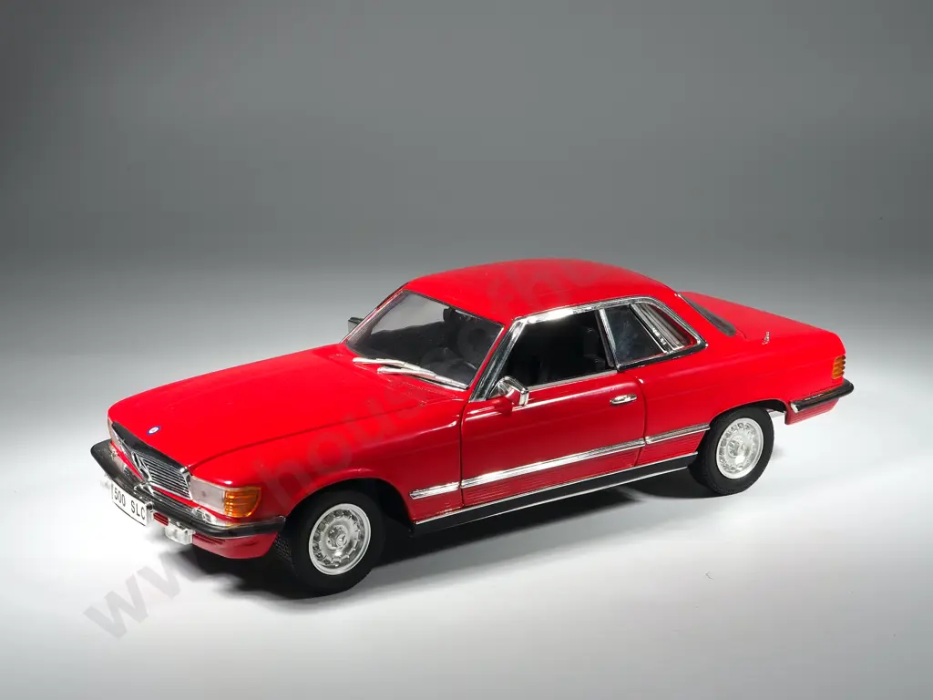 Ricko Model Car 1:18 Mercedes 500 SLC Image 1++