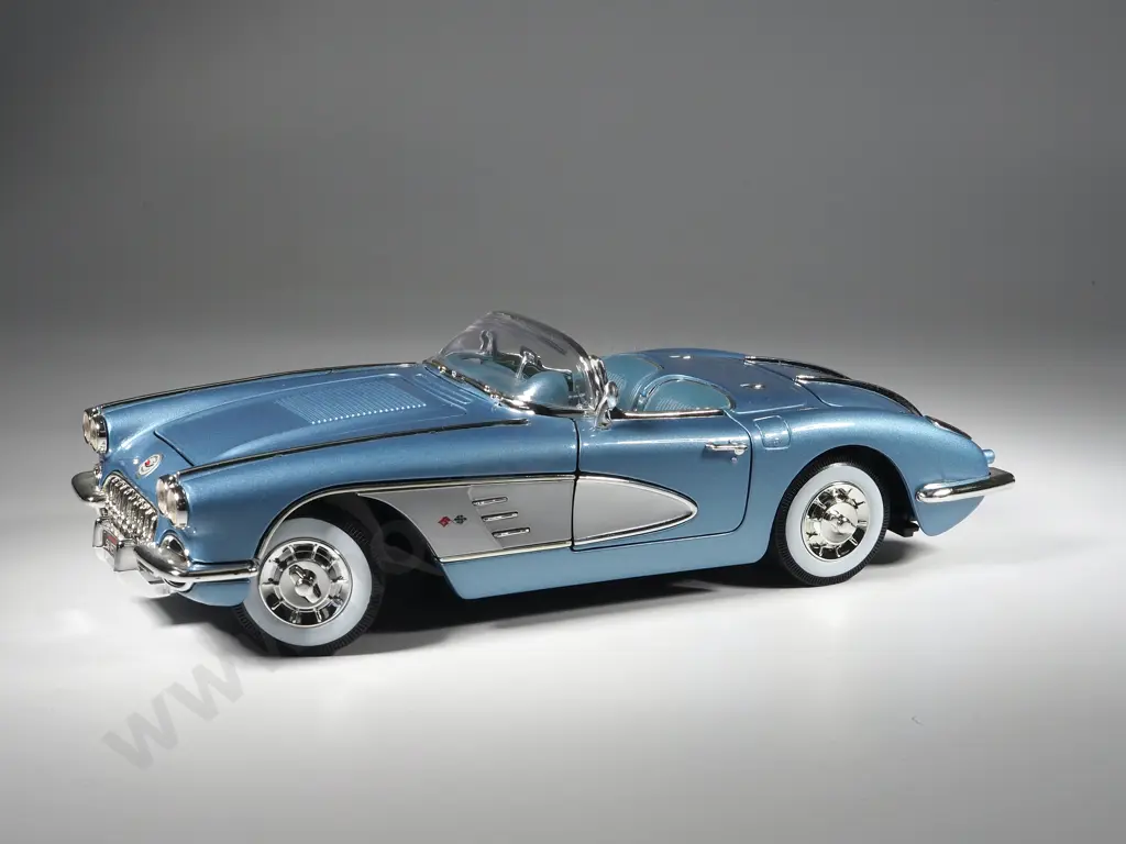 Model Car 1:18 1958 Corvette Image 1++