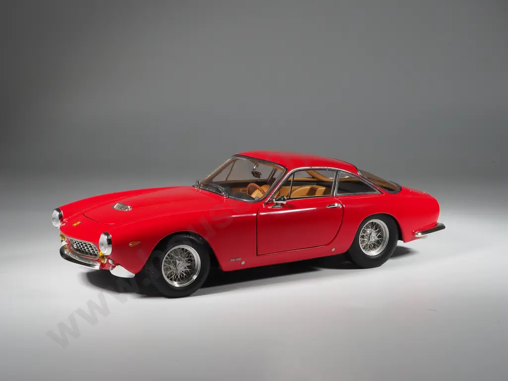 Hot Wheels Model Car 1:18 Ferrari 250 GT Berlinetta Lusso Image 1++