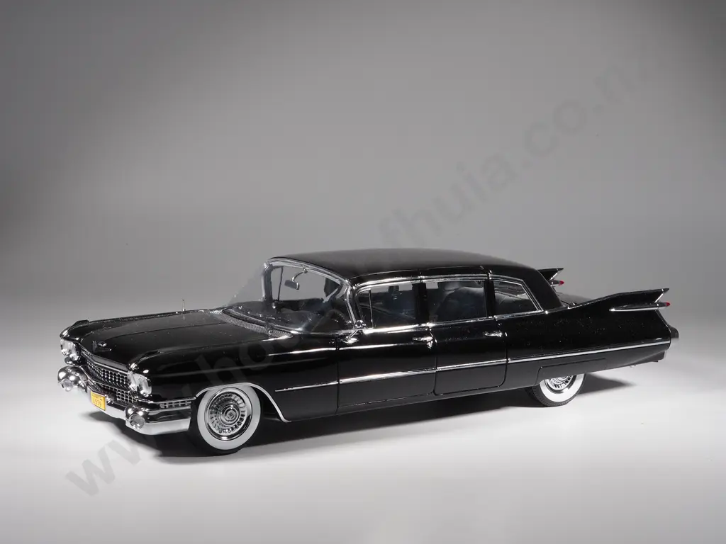 Precision Model Car 1:18 1959 Cadillac Limousine - With Box Image 1++