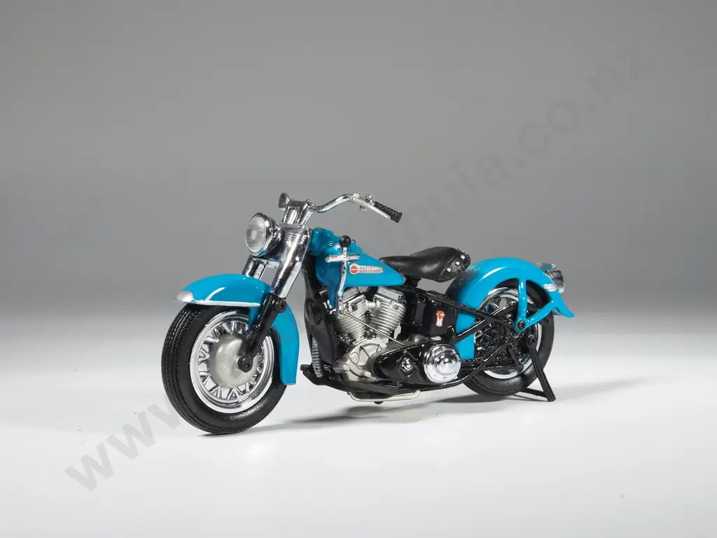Franklin Mint Precision Models: The 1949 Harley-Davidson Hydra-Glide FL Image 1++