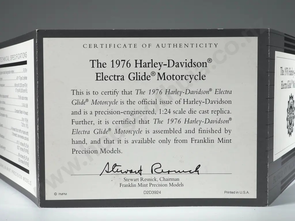 Franklin Mint Precision Models: The 1976 Harley-Davidson Electra Glide Motorcycle Image 1++