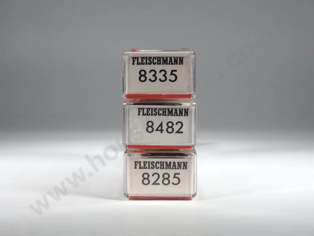 Three Fleischmann Piccolo Wagons 8335 8482 8285 Image 1++