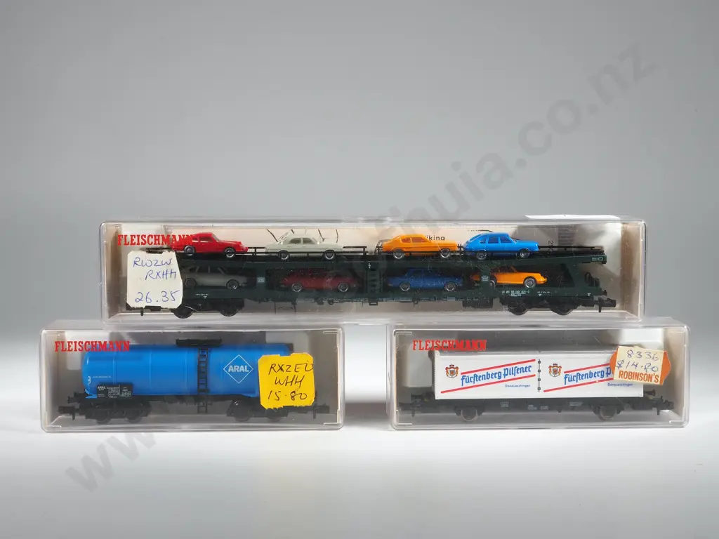 Three Fleischmann Piccolo Wagons 8244, 8483,8285 Image 1++