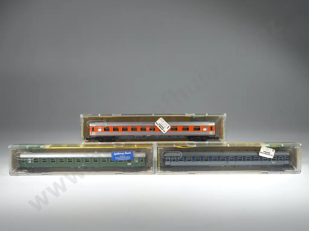 Minitrix Carriages 3038 3091 3090 Image 1++