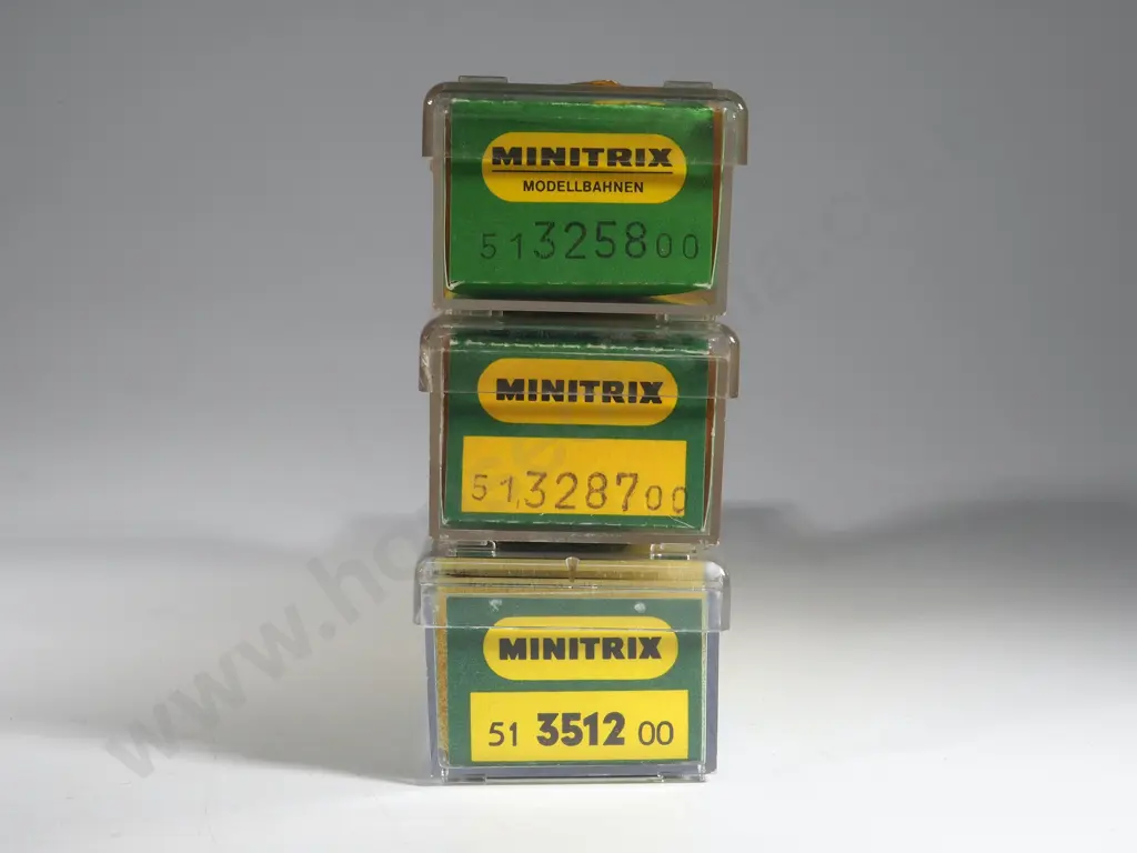 Three Minitrix Carriages 3258 3287 3512 Image 1++