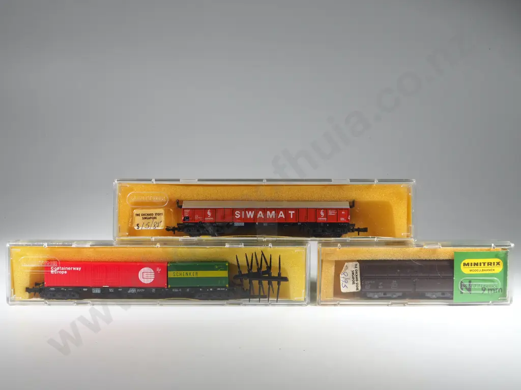 Three Minitrix Carriages 3283 3522 3512 Image 1++