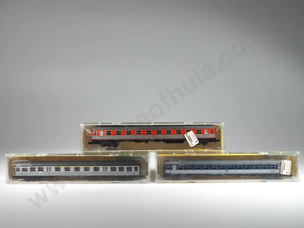Three Minitrix Carriages 3078 3080 3088 Image 1++