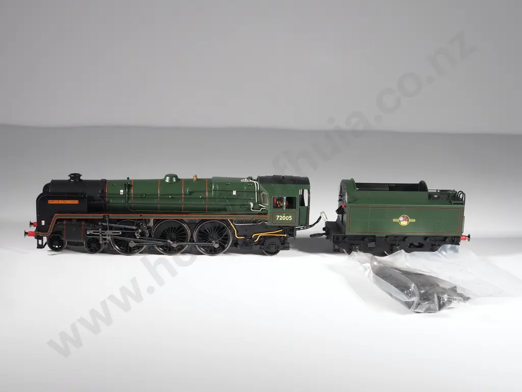 Hornby 00 Gauge: 72005 Clan McGregor Steam Train Image 1++