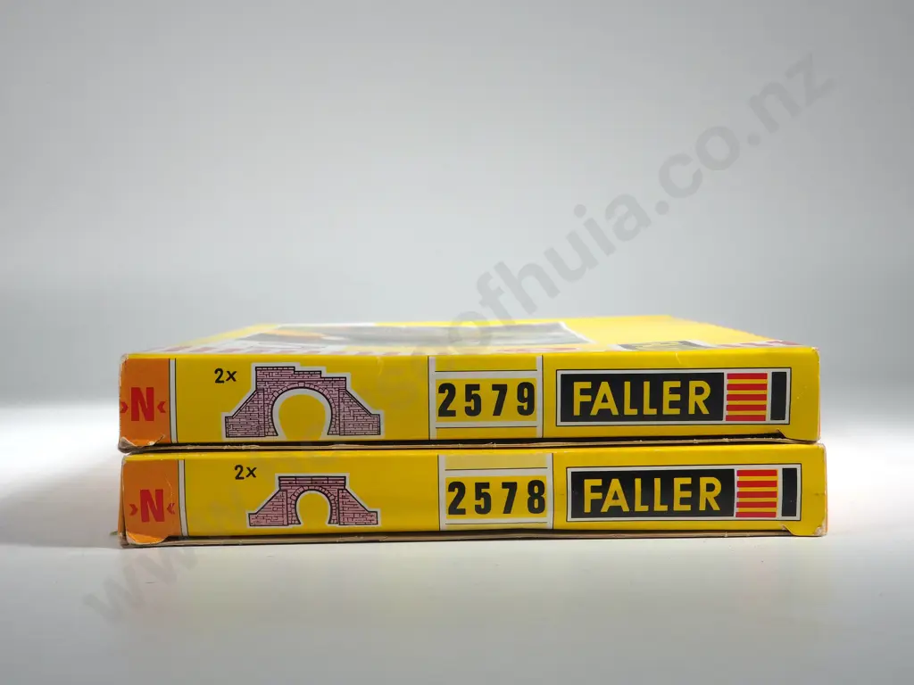 Faller 2578 and 2279 Model Railway Tunnels Image 1++