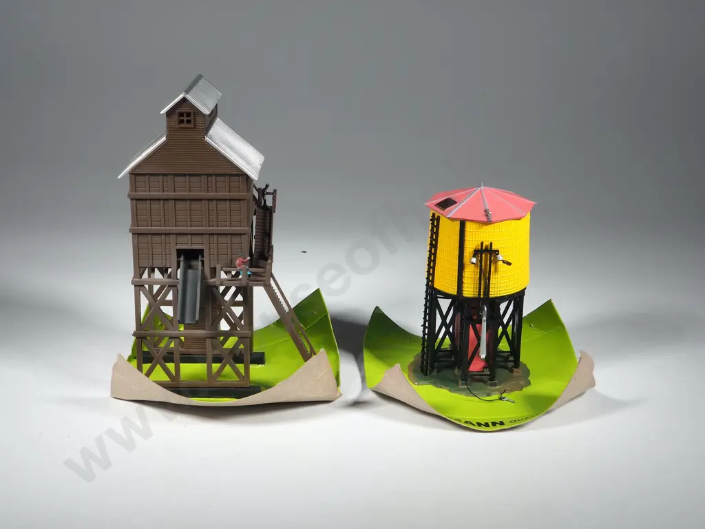 Two Bachmann Accessories A/F Image 1++