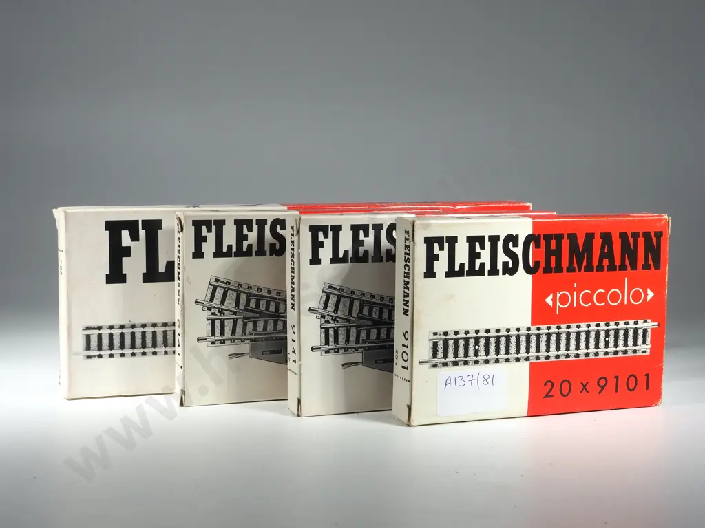 Two Boxes Fleishmann Piccolo Tracks 9100, 9101 & Two Double Crossover Slip Nibs 9141 Image 1++