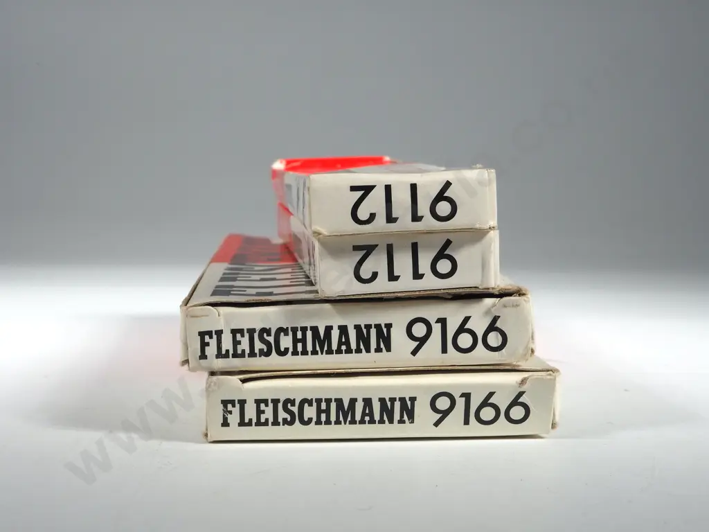 Fleishman Piccolo Four Double Crossover Tracks/Slip Nibs 9166x2,, One Uncoupler Track 9112 Image 1++