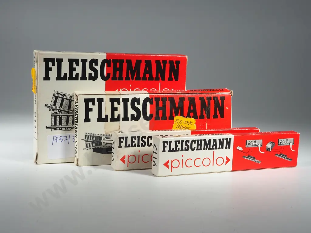 Fleishman Piccolo Four Double Crossover Tracks/Slip Nibs 9167, 9141, 9166, Two Uncoupler Tracks 9112 Image 1++