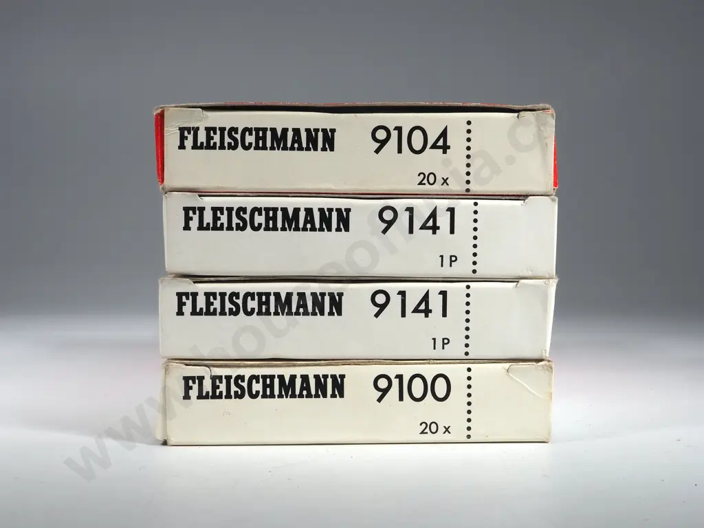 Two Boxes Fleishmann Piccolo Tracks 9100, 9104 & Two Double Crossover Slip Nibs 9141 Image 1++