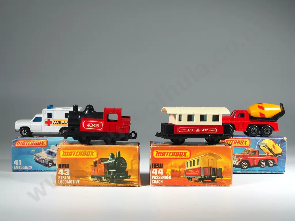 Four Matchbox Cars in Boxes: 41/ 19/ 43/ 44 Image 1++