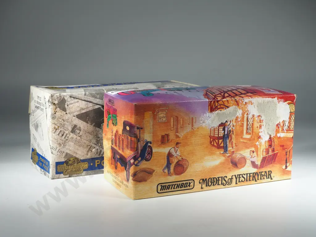 Two Boxed Matchbox Models of Yesteryear: YGB12 "Löwenbräu" /YPP02 "London Times" Box Damaged Image 1++
