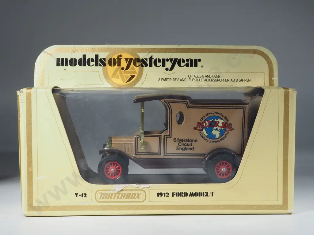 Four Matchbox Models of Yesteryear: Y-3 /Y-22/ Two Y-12 Image 1++